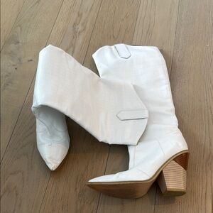 White Croc-Embossed Women's Boots